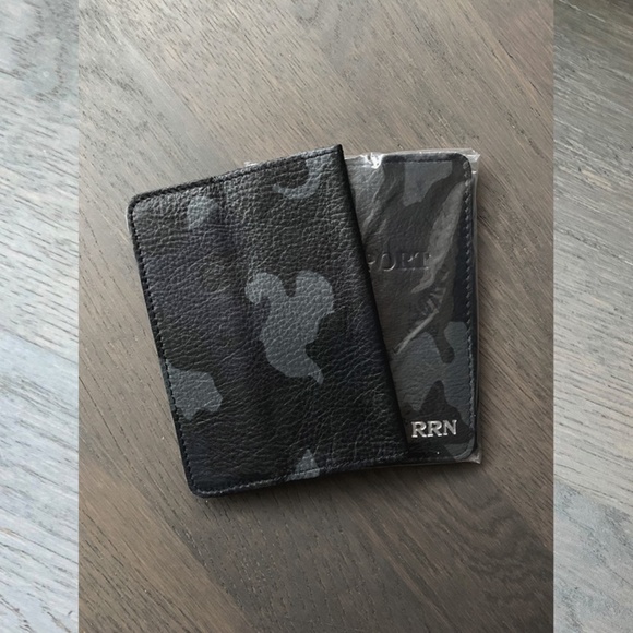 Mark & Graham | Leather Passport Case - Picture 2 of 11